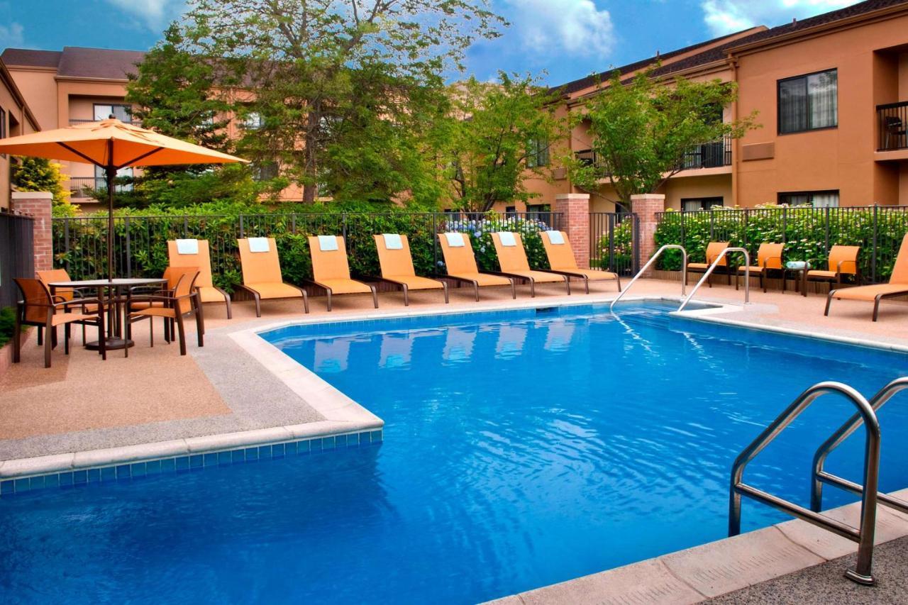 Sonesta Select Newport Middletown Hotel Exterior foto